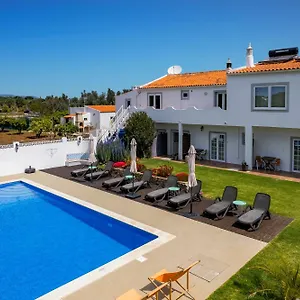 Bed & Breakfast Casa Jardim Oasis, Lagoa (Algarve)