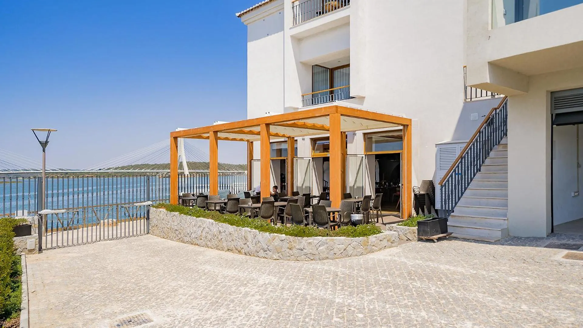 Portimao Ocean Breeze With Pool By Homing Apartment Lagoa