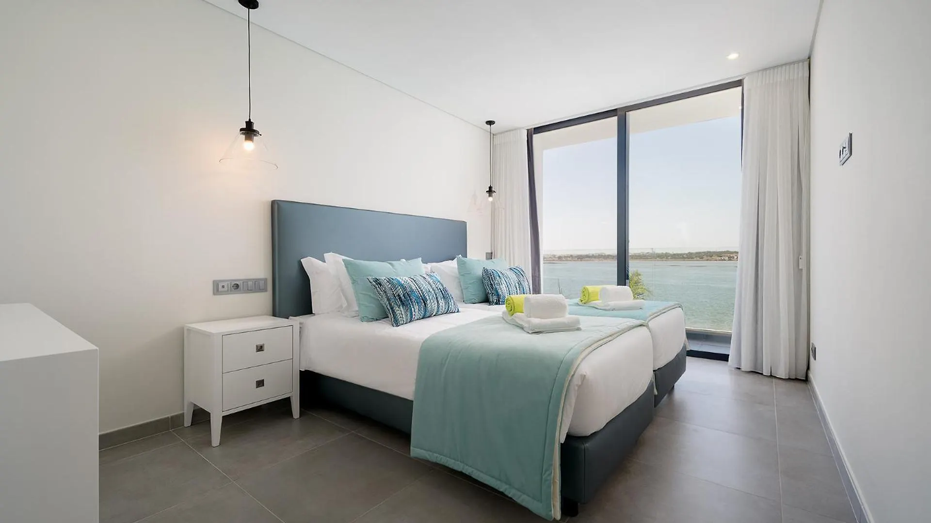 Portimao Ocean Breeze With Pool By Homing Apartment Lagoa