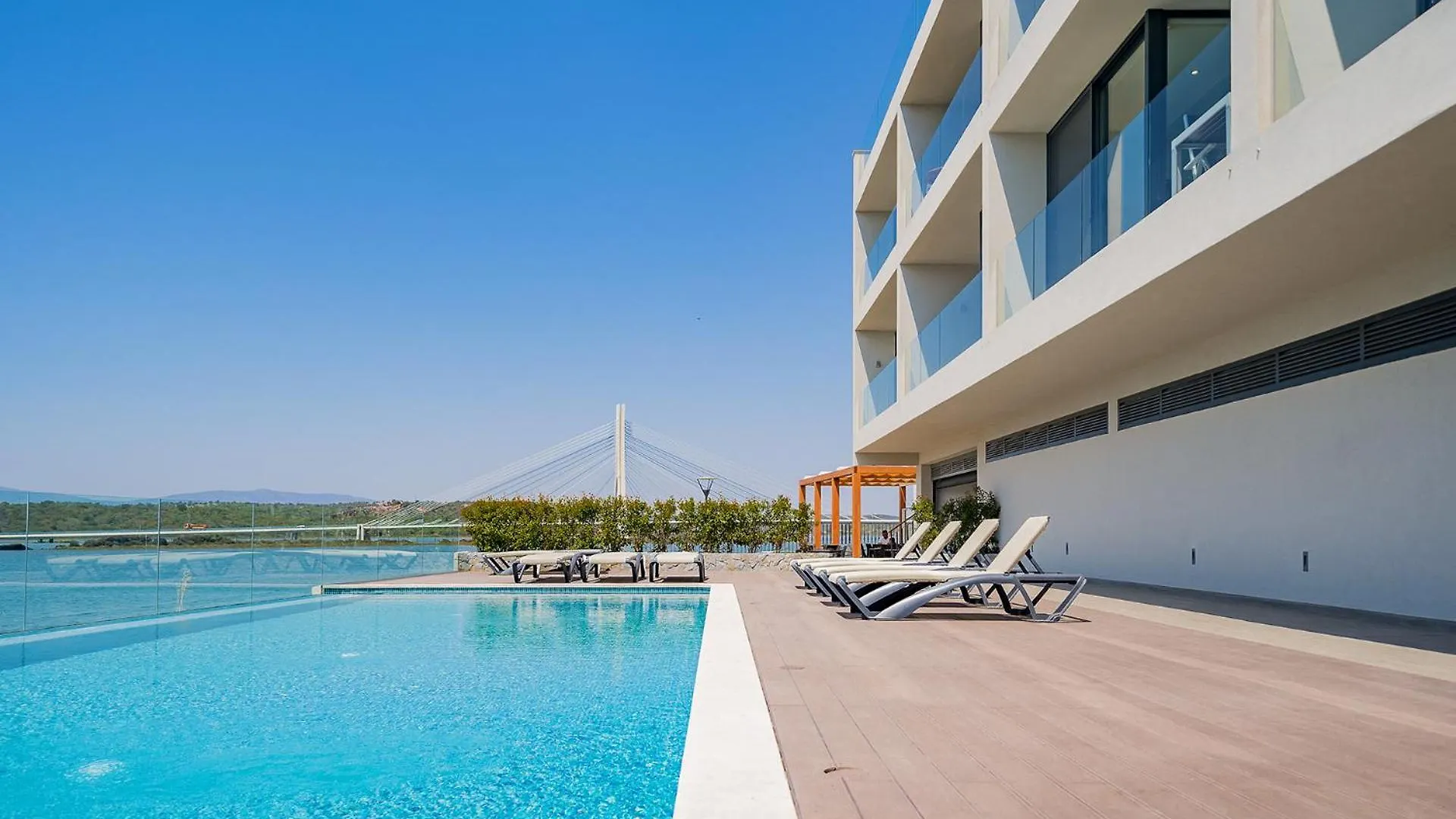 Portimao Ocean Breeze With Pool By Homing Apartment Lagoa   Lagoa (Algarve)